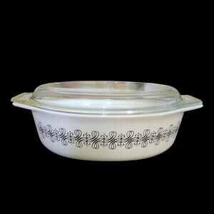 Vintage Pyrex 2.5 Qt Casserole Dish Lid White Brown Scroll Pattern